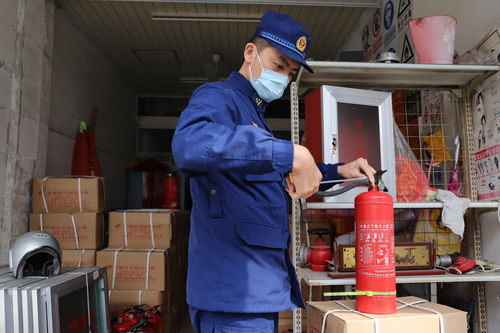 浙江海鹽突擊檢查消防器材 當場收繳不合格產品500件
